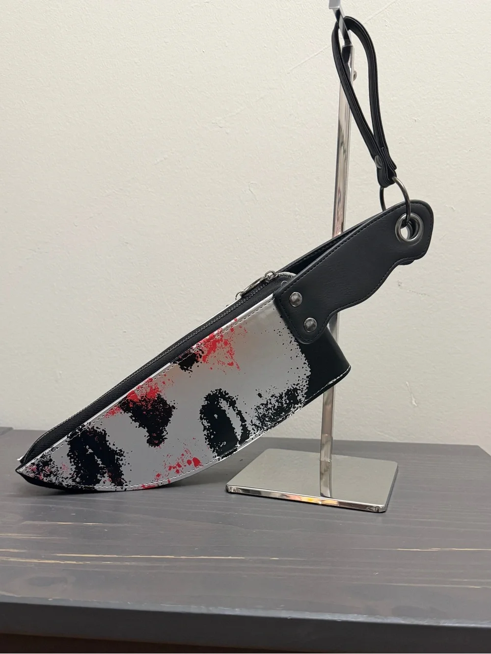 Halloween II Mike Meyers Knife Clutch EUC